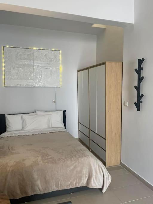 Studio In The Center, 2 Mins From The Beach Loutraki  Luaran gambar